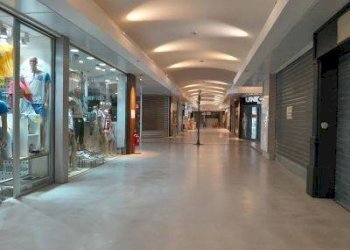 Interno non residenziale - Negozio viale Michelangelo, Volla - foto 7