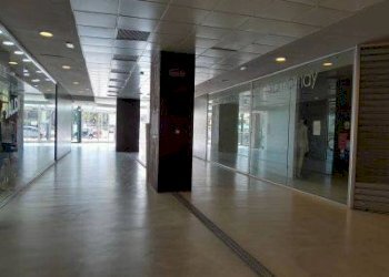 Interno non residenziale - Negozio viale Michelangelo, Volla - foto 9
