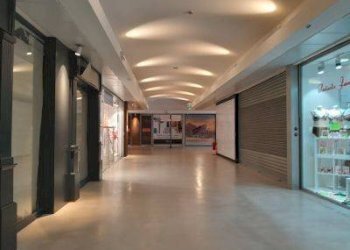 Interno non residenziale - Negozio viale Michelangelo, Volla - foto 16