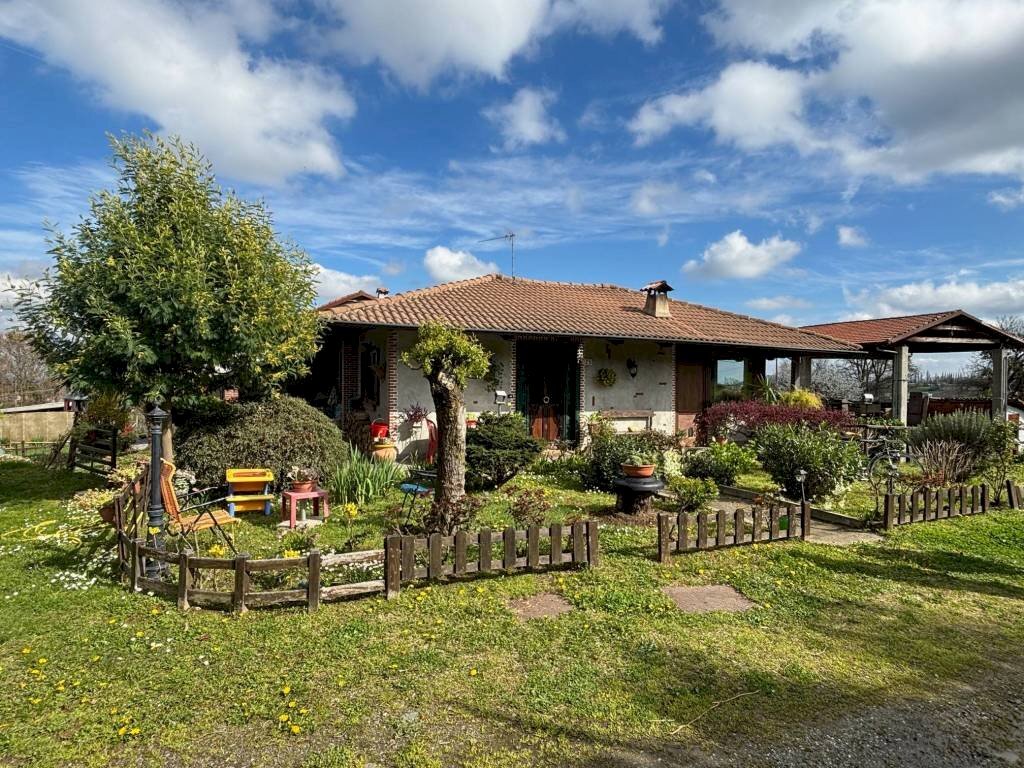 Facciata - Villa strada Alliaudo, Bricherasio - foto 2