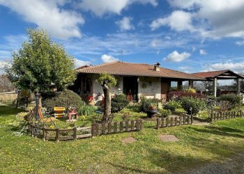 Facciata - Villa strada Alliaudo, Bricherasio - foto 2