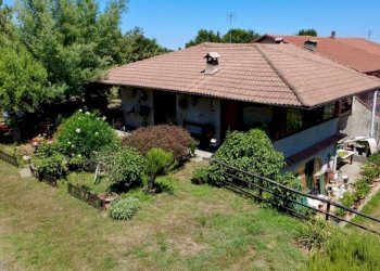 Facciata - Villa strada Alliaudo, Bricherasio - foto 21