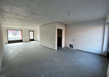 img_4505 - Negozio via Stamperia, 10, Torre Pellice - foto 9