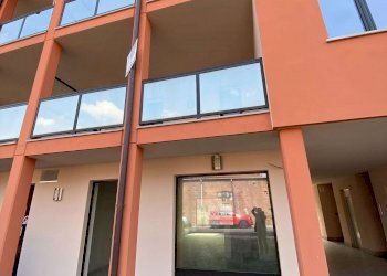 img_4517 - Negozio via Stamperia, 10, Torre Pellice - foto 15