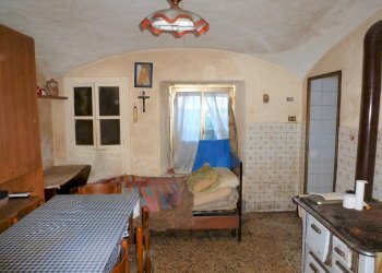 Townhouse Via Cuneo, 64, Borgo San Dalmazzo - photo 10