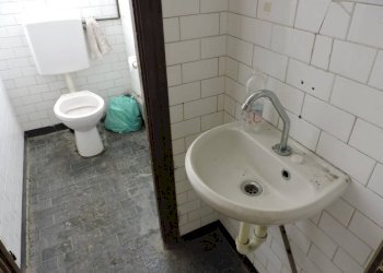 Antibagno - Negozio via Sant'Alberto, 39r, Genova (zona Sestri Ponente) - foto 6