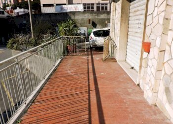 Esterno - Negozio via Sant'Alberto, 39r, Genova (zona Sestri Ponente) - foto 10