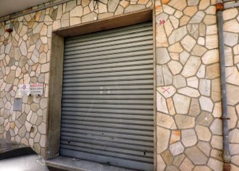 Facciata sud - Negozio via Sant'Alberto, 39r, Genova (zona Sestri Ponente) - foto 12