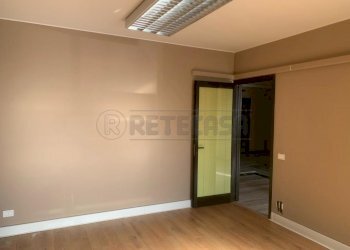 3eb3a40a-ddb0-4b92-a822-607331009741.jpg - Ufficio Seriate - foto 7