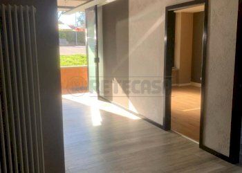 723d1b1f-79e9-47f7-837a-c2cbd0dd91a5.jpg - Ufficio Seriate - foto 14