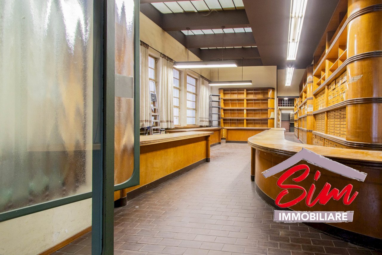 Negozio in vendita in centro storico Novara - Locale Commerciale Via Fratelli Rosselli  sn, Novara - foto 2