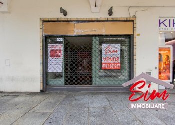 Negozio in vendita in centro storico Novara - Locale Commerciale Via Fratelli Rosselli  sn, Novara - foto 1