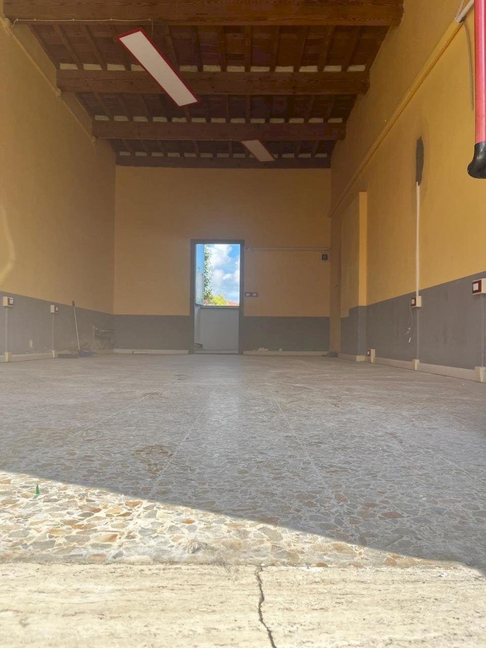 1712218553752.jpg - Locale Commerciale Viale G. Puccini, Lucca - foto 2