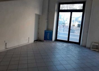 ingresso (3).jpeg - Non Alimentare Corso Giuseppe Garibaldi, Imperia - foto 2