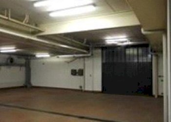 6.jpg - Stable - Palace at auction Via Roccavione 15, Cuneo - photo 5