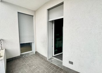 PHOTO-2024-03-28-16-07-48.jpg - Trilocale Via G. Matteotti 1, Borgomanero - foto 12