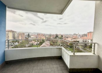 PHOTO-2024-03-28-16-07-49.jpg - Trilocale Via G. Matteotti 1, Borgomanero - foto 13