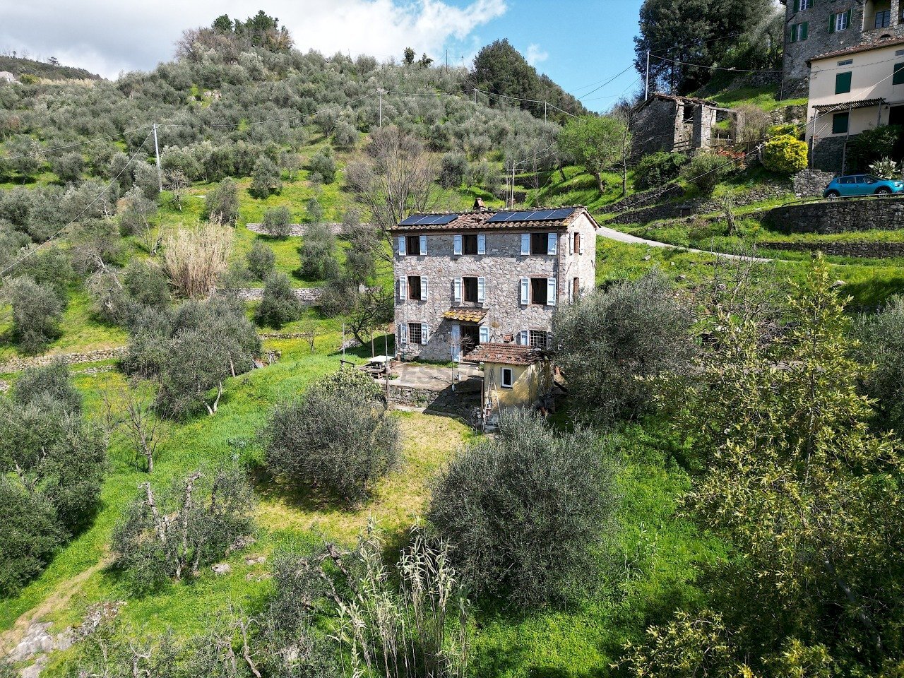 vendesi casa colonica colline lucchesi DJI_0414.JP - Casale Strada Comunale di Valdottavo, valdottavo 32, Borgo a Mozzano - foto 2