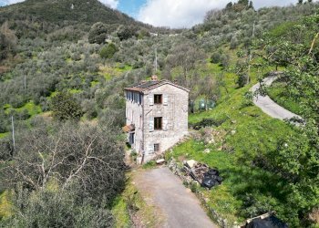 vendesi casa colonica colline lucchesi DJI_0423.JP - Casale Strada Comunale di Valdottavo, valdottavo 32, Borgo a Mozzano - foto 3
