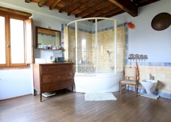 vendesi casa colonica colline lucchesi IMG_0403.JP - Casale Strada Comunale di Valdottavo, valdottavo 32, Borgo a Mozzano - foto 17