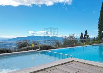 vendesi rustico con piscina ristrutturato lucca ca - Casale Via Pieve di Brancoli 1586, Lucca - foto 1