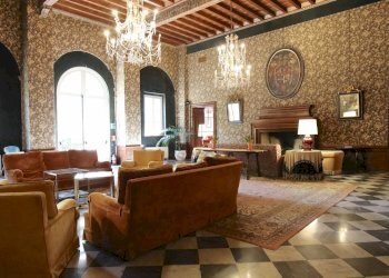 vendesi villa con parco e piscina lucca IMG_8184.J - Albergo - Struttura ricettiva Via Nuova per Pisa, Lucca - foto 8