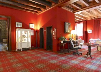 vendesi villa con parco e piscina lucca IMG_8149.J - Albergo - Struttura ricettiva Via Nuova per Pisa, Lucca - foto 9