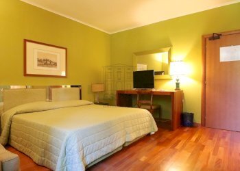 vendesi villa con parco e piscina lucca IMG_8183.J - Albergo - Struttura ricettiva Via Nuova per Pisa, Lucca - foto 18