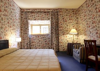 vendesi villa con parco e piscina lucca IMG_8169.J - Albergo - Struttura ricettiva Via Nuova per Pisa, Lucca - foto 21