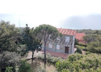 photo_2025-04-23_18-04-55.jpg - Villa Via Tevere, Rosignano Marittimo - foto 1