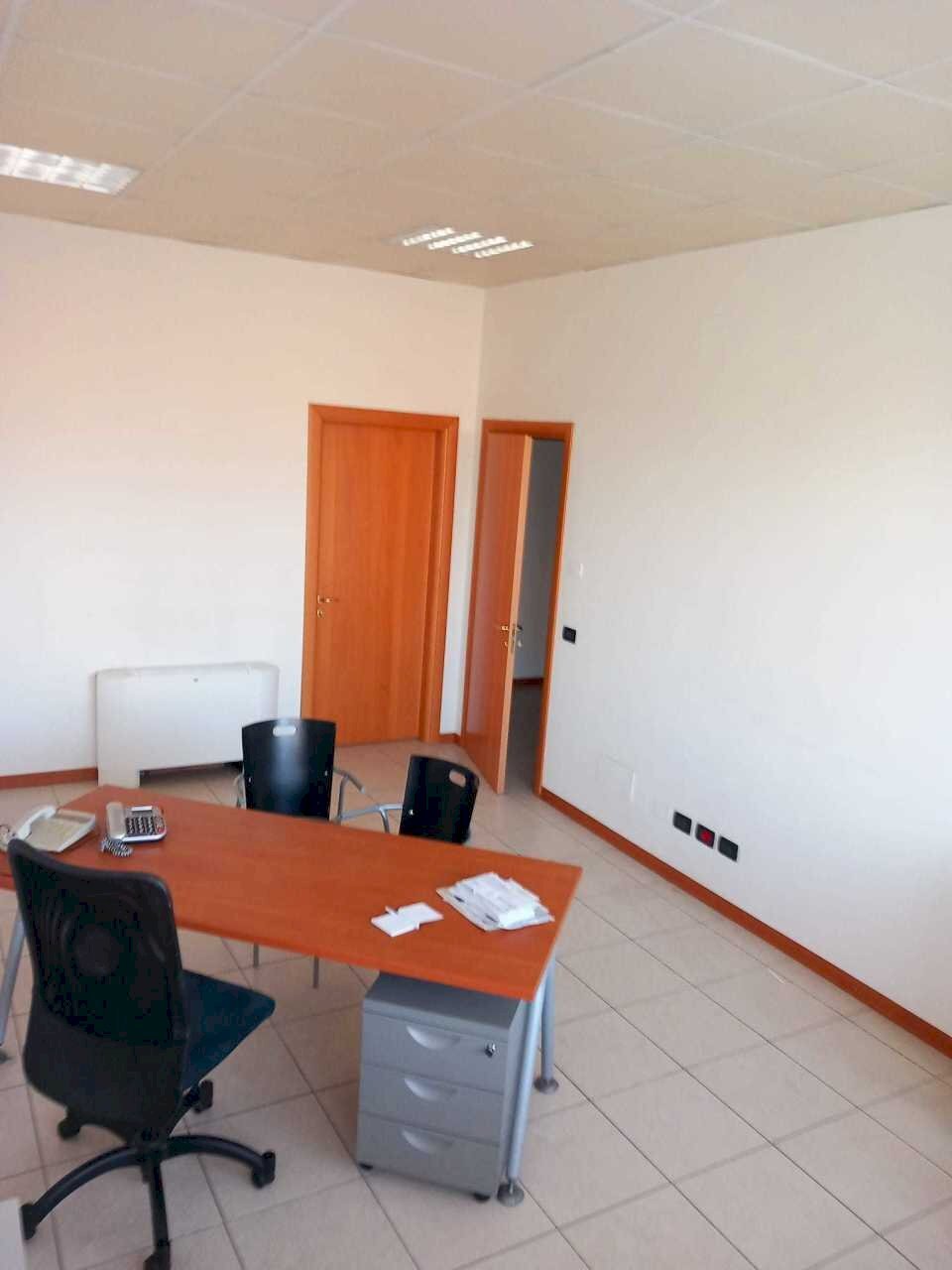 cc9c5e2f-1a87-4b12-80df-acf1ecb33152.JPG - Ufficio Reggio nell'Emilia - foto 3