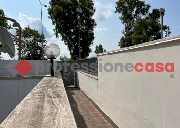 via danimarca bilocale al pt con giardino ristrutt - Appartamento Pomezia - foto 18