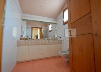 05 Bagno 2 padronale (2).JPG - Villa Via Giorgione, Noventa Vicentina - foto 17