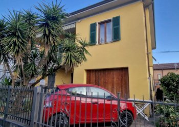 20240326_163537.jpg - Casa indipendente Santo Stefano di Magra - foto 2