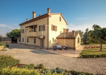 114CFDC1-A52F-4534-8A71-AB4A07BFF99E.jpeg - Villa Senigallia - foto 27