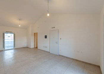 Soggiorno con ang.cottura (5).jpg - Trilocale Quartucciu - foto 6