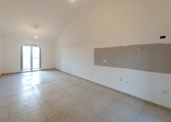 Soggiorno con ang.cottura (3).jpg - Trilocale Quartucciu - foto 10