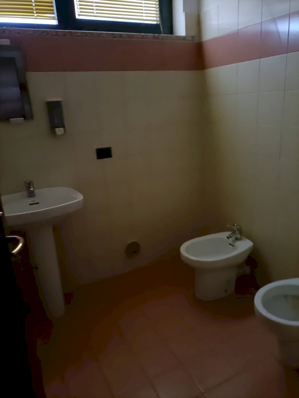 bagno - Ufficio Via Fratelli Bandiera 30H, Castel San Giovanni - foto 3