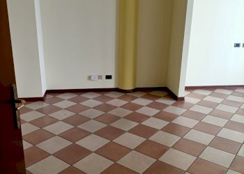 uffcio - Ufficio Via Fratelli Bandiera 30H, Castel San Giovanni - foto 9