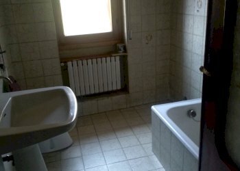 bagno - Porzione di casa Frazione Croce, Rovescala - foto 10
