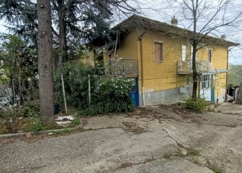 facciata - Porzione di casa Frazione Croce, Rovescala - foto 6