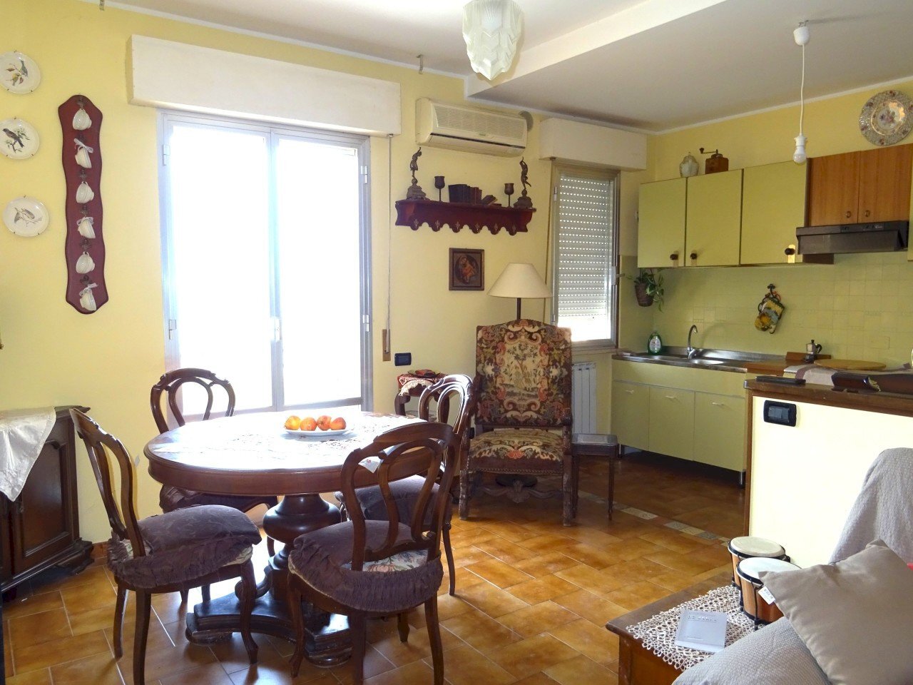 cucina soggiorno - Appartamento Trecastelli - foto 1