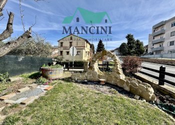 Casa indipendente VIALE MARCHE, Cupramontana - foto 29