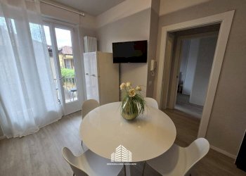 Cucina - Appartamento via Pierino Belli, 37B, Alba - foto 9