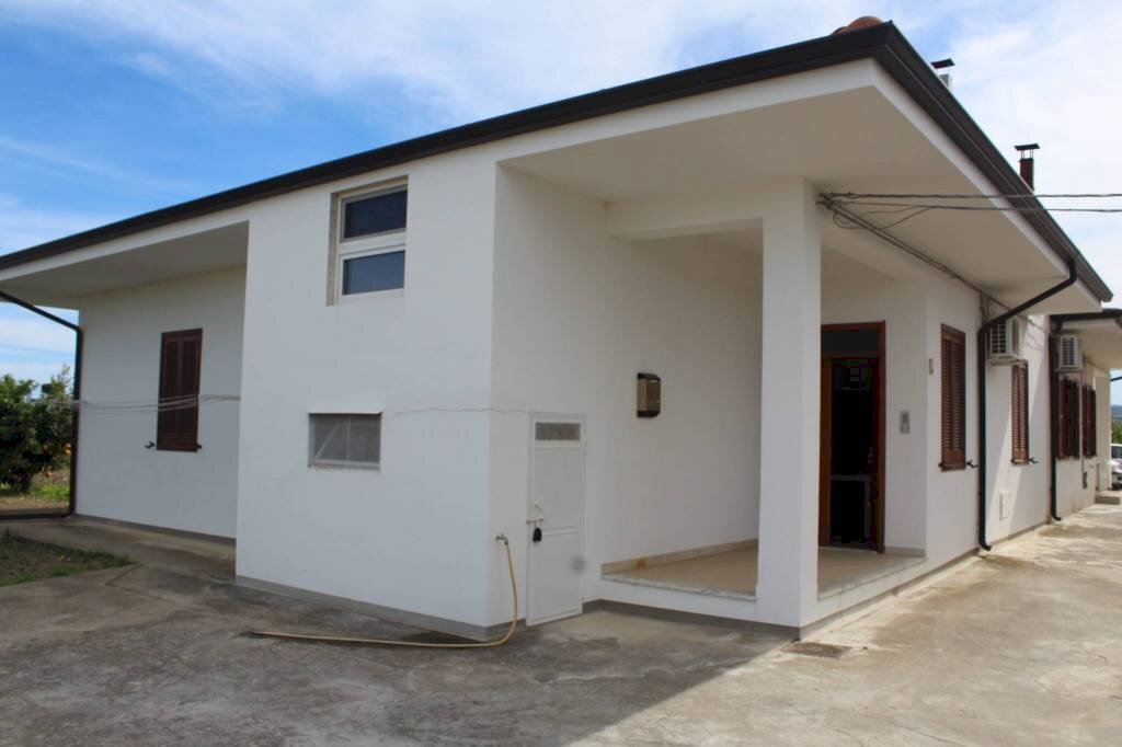 Facciata - Rustico contrada San Nicola, Rocca Imperiale - foto 3