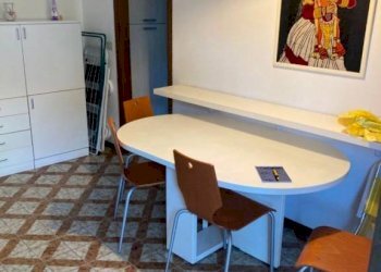 Stanza arredata - Appartamento via Serchio, Massa - foto 3