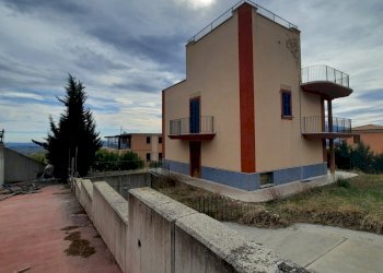 OFFIDA -Duplexbiifamiliaregrezzovistapanoramica - Appartamento Offida - foto 16