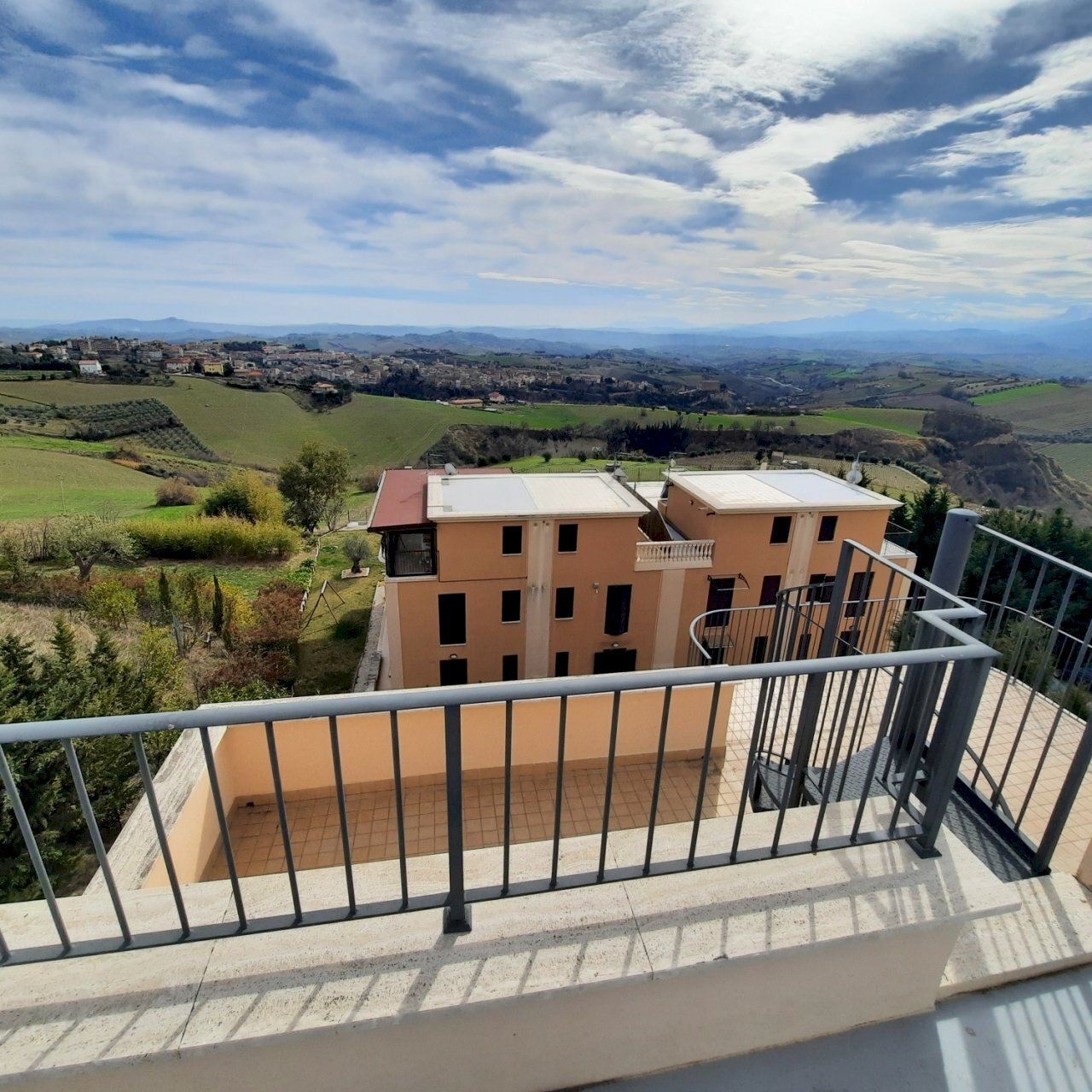 OFFIDA -Duplexbiifamiliaregrezzovistapanoramica - Appartamento Offida - foto 2