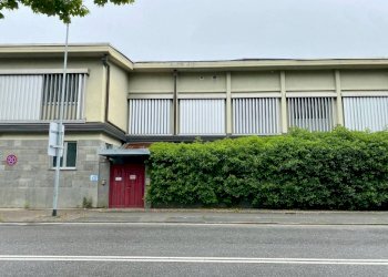 Facciata - Shed corso Pastrengo, 34, Collegno - photo 22