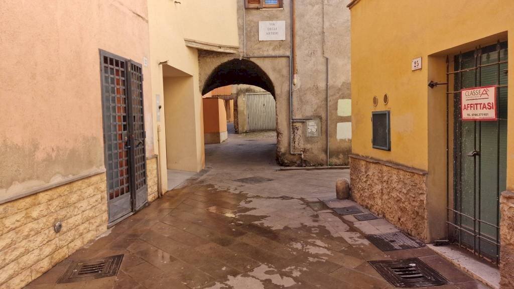Negozio via degli Artieri, Terni - foto 2